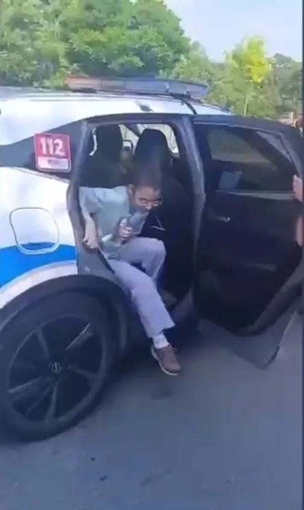 kayseride-lgsye-yetisemeyen-ogrencilere-polis-destegi-1781348882203.jpg