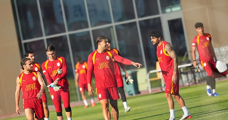 Galatasaray’da yeni sezon meaisi!