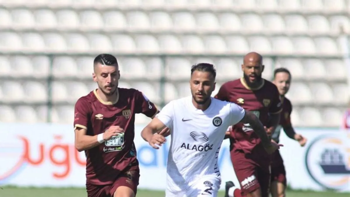 Çorum FK forması giyen Kerem Kalafat sahada