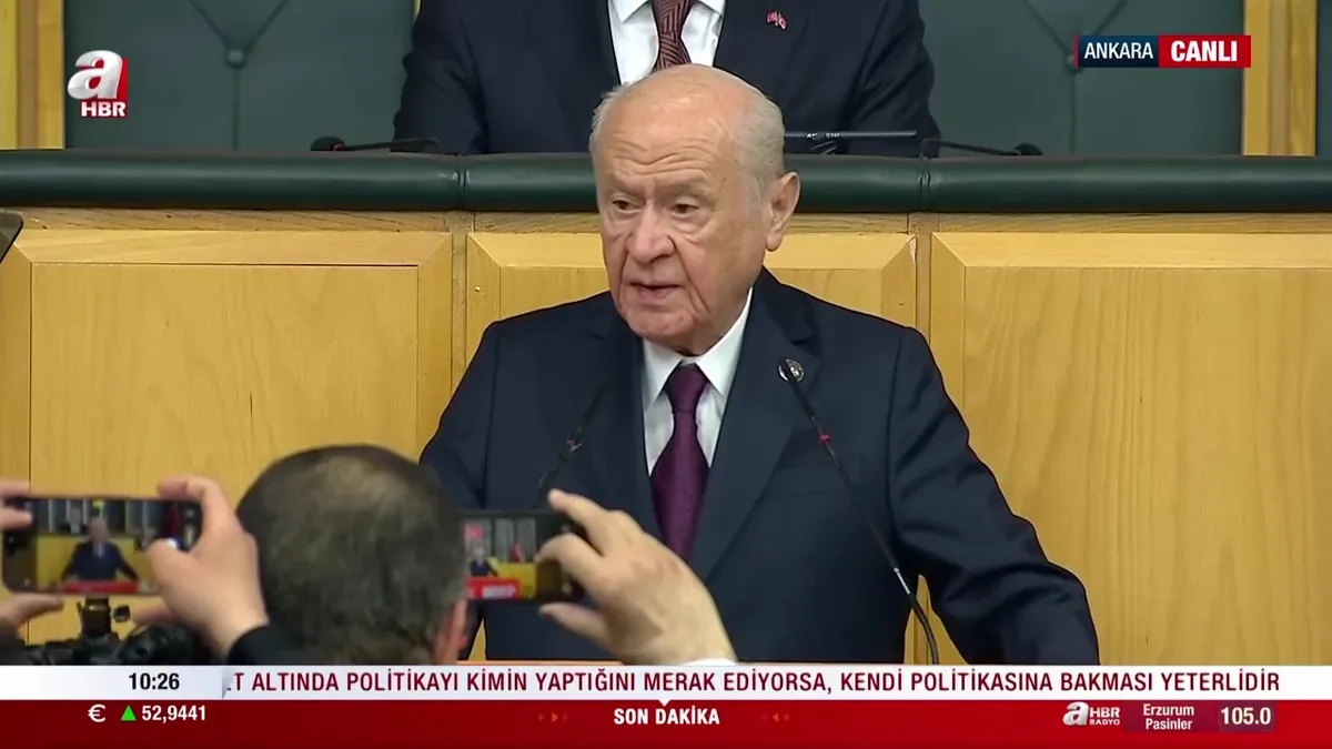 Son dakika | MHP lideri Devlet Bahçeli’den önemli açıklamalar: Geleceğimiz dijital kuşatma altında | Video videosunu izle Son dakika | MHP lideri Devlet Bahçeli’den önemli açıklamalar: Geleceğimiz dijital kuşatma altında | Video videosunu izle