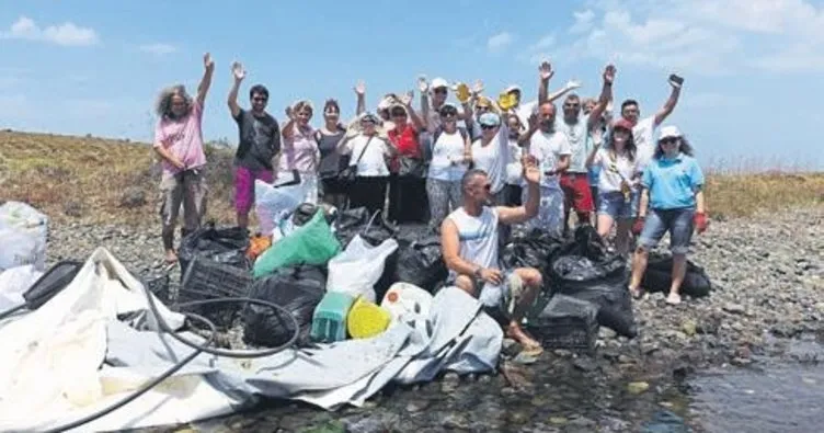 Ayvalıklı tekneciler 22 adayı temizledi