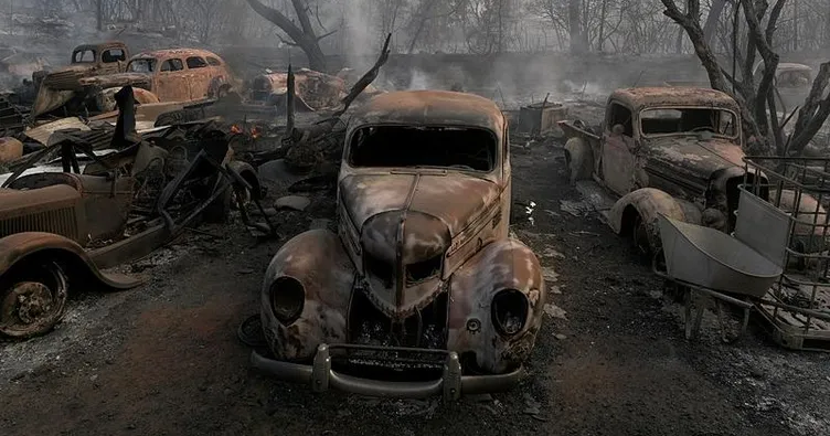 Kaliforniya’da 350 bin dönüm küle döndü