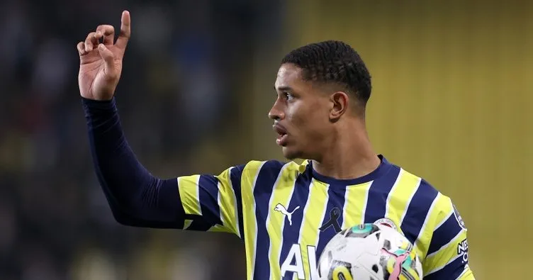 Son dakika Fenerbahçe haberleri: Yeni transfer Jayden Oosterwolde bekleneni veremedi