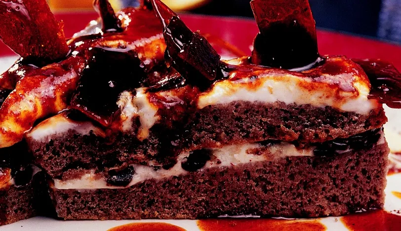 Karamelli Ilık Tart (Endonezya Mutfağı)