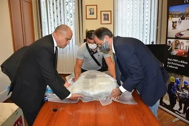 Italya Da Teslim Alinan Lidya Donemine Ait Kefaret Yaziti Turkiye Ye Donuyor En Son Haber