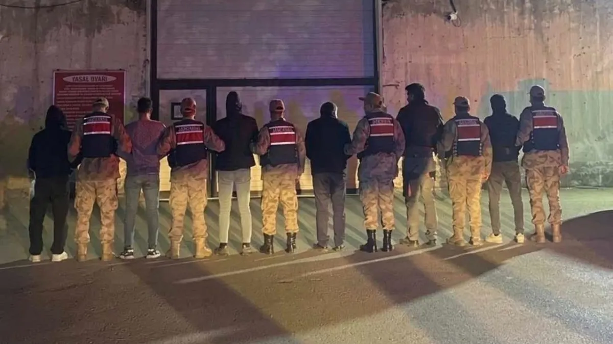 Erzurum'da zehir tacirlerine operasyon: 7 tutuklama