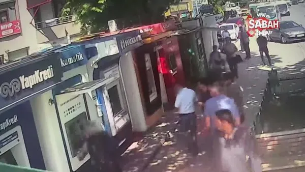 Yalova'da bir kişi çekiçle ATM'lere saldırdı! O anlar kameralara yansıdı | Video