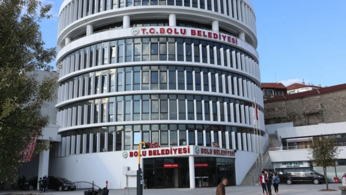 Son dakika | Bolu Belediye Başkan Yardımcısı ve Meclis Üyesi gözaltına alındı Son dakika | Bolu Belediye Başkan Yardımcısı ve Meclis Üyesi gözaltına alındı
