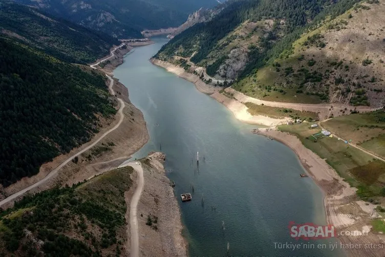 Baraj suları çekildi, köy yıllar sonra ortaya çıktı