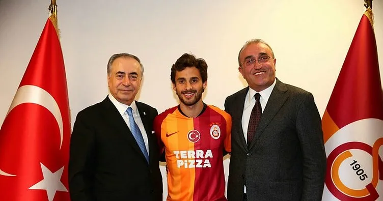 SON DAKİKA | Galatasaray’da Saracchi, Onyekuru ve Sekidika’nın lisansları çıkartıldı!