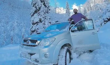 Kış uykusuna yatmayan ayıya seslendi: ‘Git yat, kar yağdı #rize