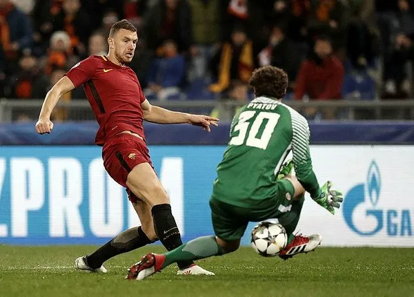 Şampiyonlar Ligi'nde Cengiz ve Roma turladı, Sevilla tarih yazdı!
