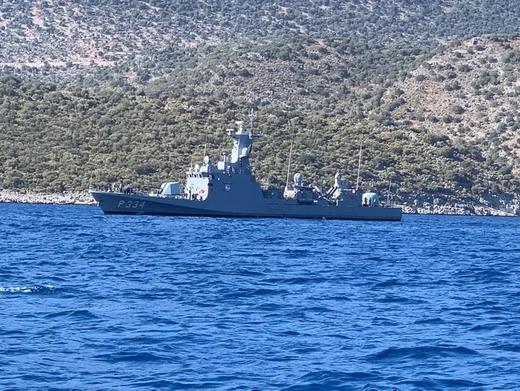 Son Dakika! Türk gemileri Demre’den ayrıldı, Yunan fırkateyni Meis’e döndü