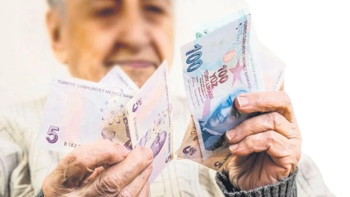 Emekliye 57.4 milyar TL ikramiye ödenecek