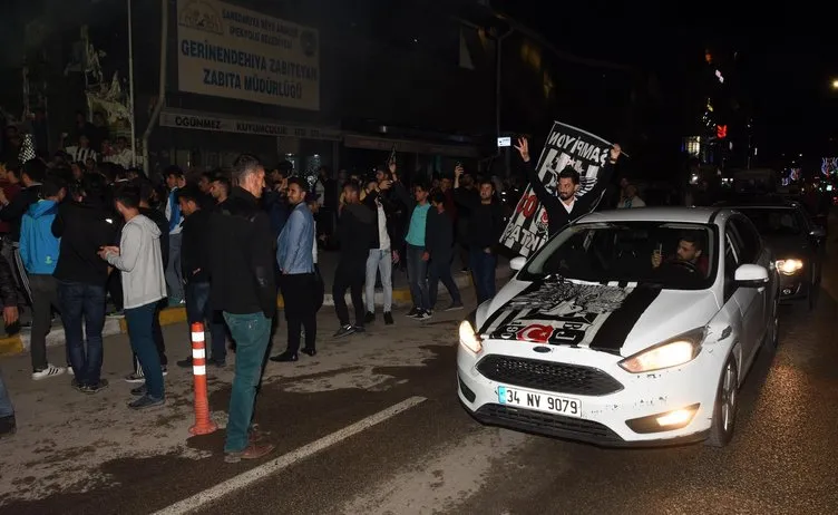 Beşiktaşlılar şampiyonluğu böyle kutladı