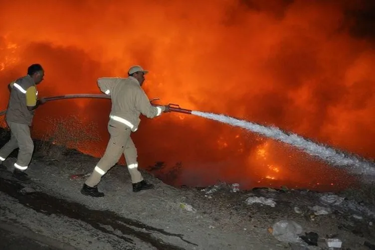 Manisa şehir çöplüğünde yangın