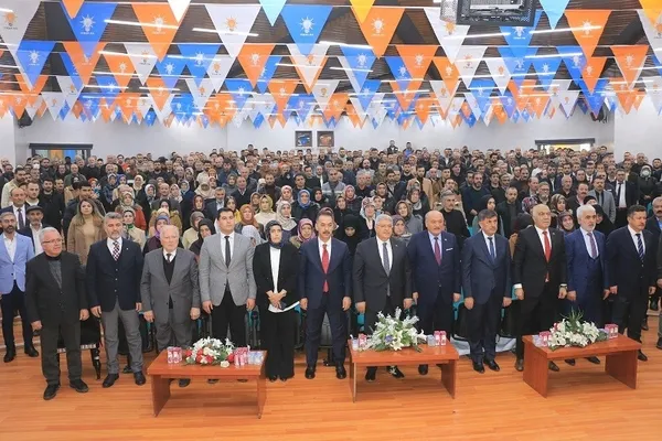ak-parti-erzincan-ilce-ve-belde-belediye-baskanlari-belli-oldu-1707517933267.jpg