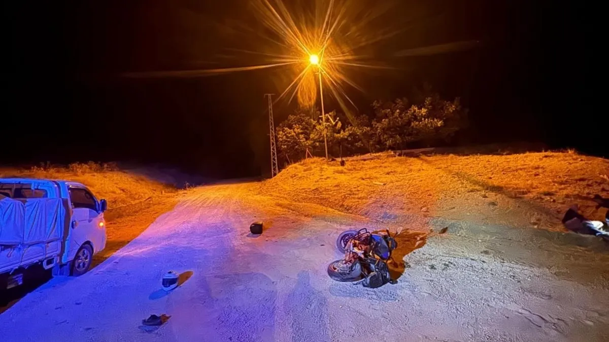 Motosiklet yoldan çıktı! 1 ölü 1 yaralı