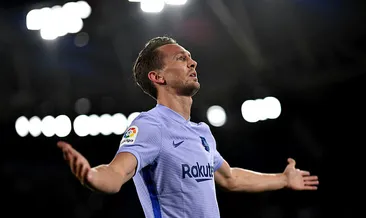Luuk de Jong 90+2’de Barcelona’ya 3 puanı getirdi!