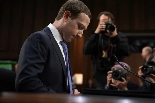 Facebook CEO'su Zuckerberg ABD'de ifade verdi!