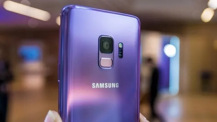 Samsung Galaxy S10 detaylandı 10. yıla özel telefon