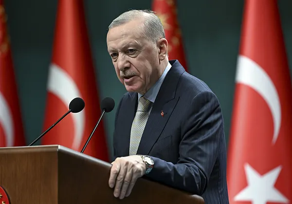 Cumhurbaşkanı Erdoğan, İBB'deki yolsuzluk zincirini tek tek sıraladı 1 son dakika baskan erdogan olaylarin tek sorumlusu ozel ve surekasi 1742832302820