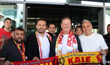 Kayserispor'un yeni teknik direktörü Markus Gisdol, şehre geldi! #kayseri