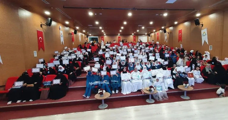 Şanlıurfa’da İHH medreselerinden mezun olan hafızlar için icazet töreni yapıldı