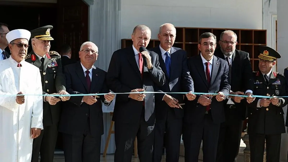 Başkan Erdoğan, Kara Harp Okulu Camisi’nin açılışına katıldı Başkan Erdoğan, Kara Harp Okulu Camisi’nin açılışına katıldı