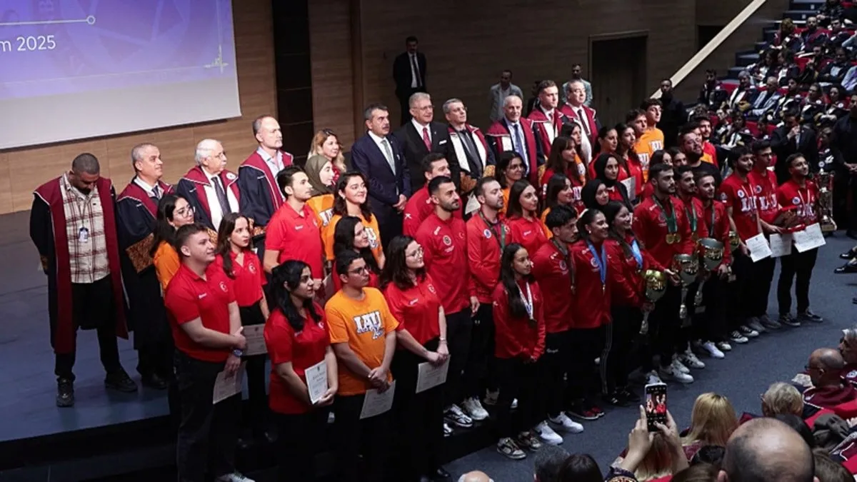 Bakan Tekin: Türkiye Yüzyılı Maarif Modeli’ni eğitim kurumlarında yaygınlaştırmayı planlıyoruz Bakan Tekin: Türkiye Yüzyılı Maarif Modeli’ni eğitim kurumlarında yaygınlaştırmayı planlıyoruz