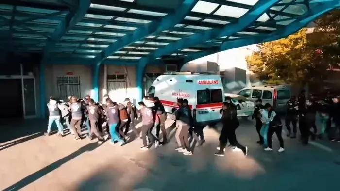 konya-merkezli-3-ilde-medyum-operasyonu-11-tutuklama-video-eklendi-1761644676018.jpg