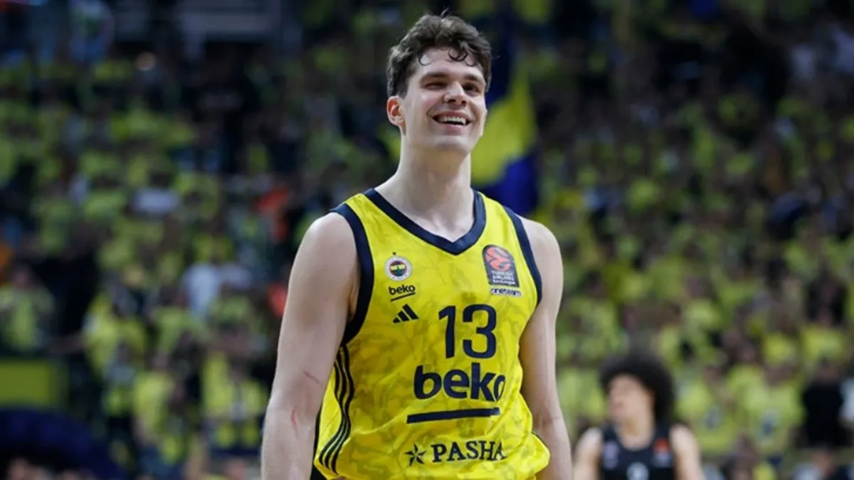 Fenerbahçe Beko, Tarık Biberovic ile uzattı Fenerbahçe Beko, Tarık Biberovic ile uzattı