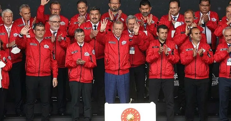 Başkan Erdoğan’dan TEKNOFEST’te gençlere mesaj! 2053 ve 2071 Türkiye’sinin mimarları olacaklar