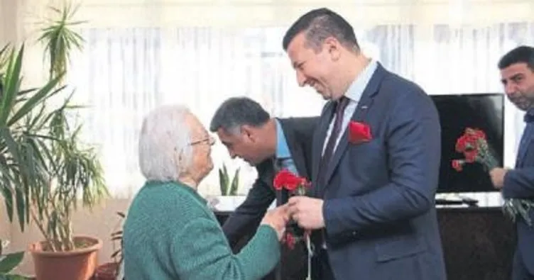 MÜSİAD İzmir’den yaşlılara ziyaret