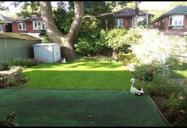 Dışarıdan bakınca sıradan bir ev görüyoruz ama...