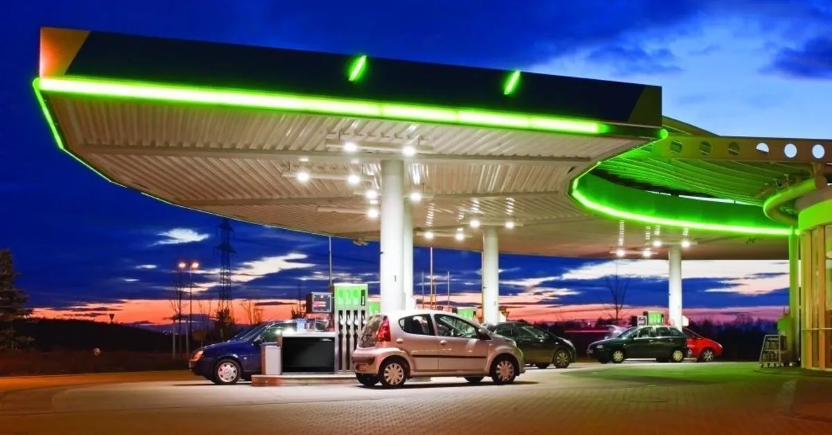 Yarin Benzin Istasyonlari Acik Mi Calisiyor Mu Sokaga Cikma Yasagi Akaryakit Istasyonlarini Kapsiyor Mu Hangi Istasyonlar Acik Iste Detaylar Son Dakika Haberler