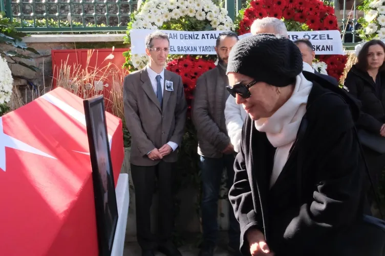 Selim İleri son yolculuğuna uğurlandı! Türkan Şoray’dan hüzünlü veda: Bugün yemek için bulaşacaktık