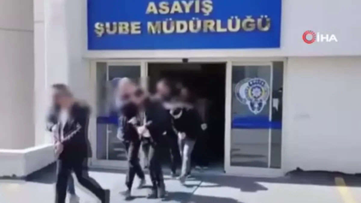 Ankara'da 9 eğlence mekanına baskın! 29 şüpheli gözaltında