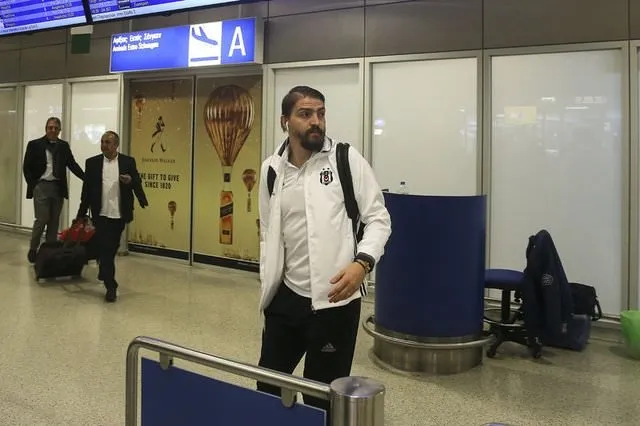 Beşiktaş’ta Caner Erkin kararını verdi!