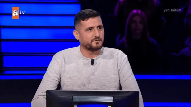 kim-milyoner-olmak-isterde-heyecanli-anlar-futbol-sorusunda-cift-cevap-jokerini-kullandi-iste-o-soru-ve-cevabi-1754596243722.png