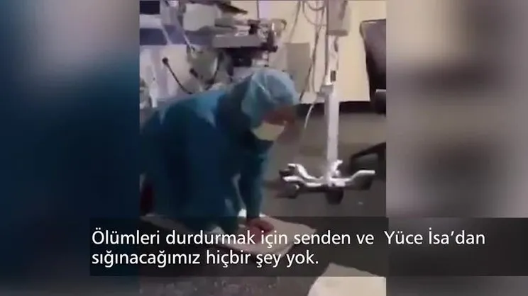 ABD'li doktorların corona virüsü çaresizliği! Ağlayarak dizlerinin üzerine çöküp... | Video