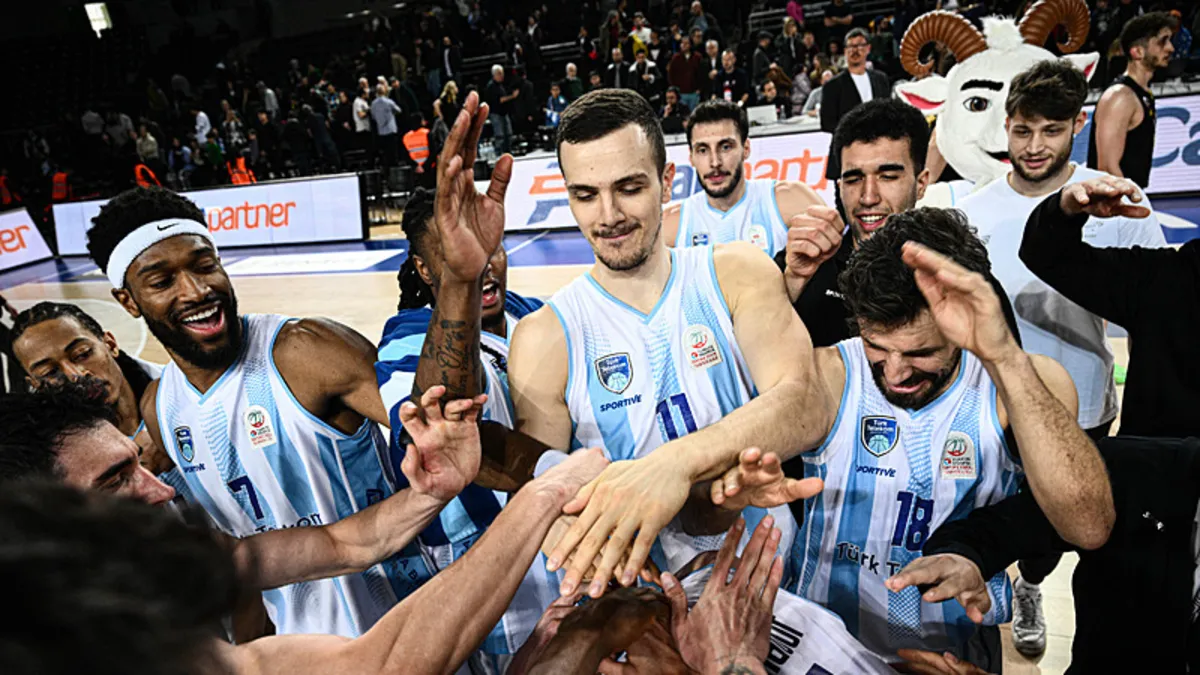 Türk Telekom, EuroCup’ta final için sahaya çıkıyor Türk Telekom, EuroCup’ta final için sahaya çıkıyor