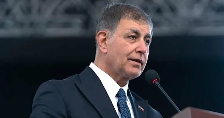 İzmir’de görevden almalar sürüyor