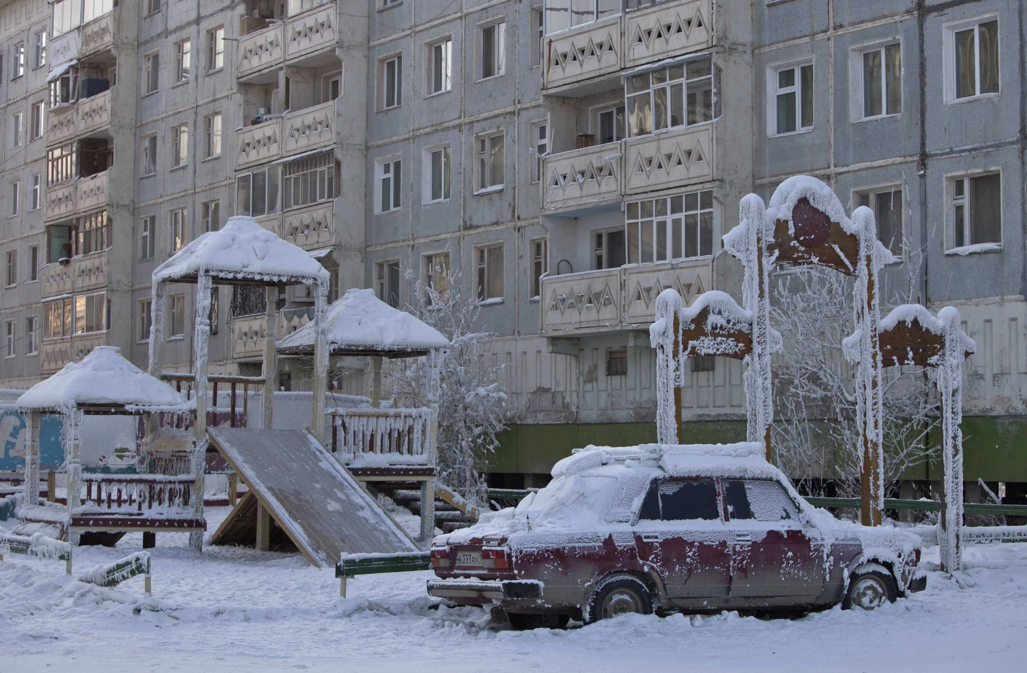 Живу в холодном доме