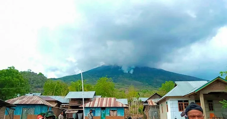 Endonezya’da Ili Lewotolok Yanardağı’nda yeni patlama oldu