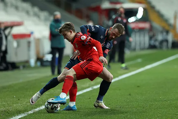 son dakika kupada ilk finalist