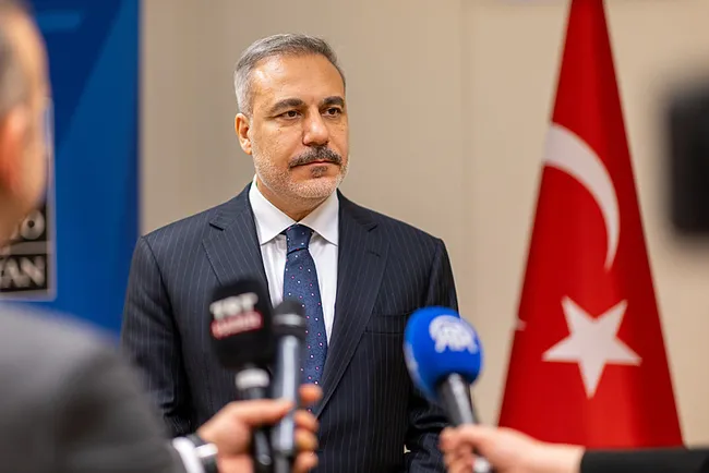 disisleri-bakani-fidan-karadenizdeki-saldirilar-seyir-guvenligini-ihlal-ediyor-1764782377350.jpeg Dışişleri Bakanı Fidan: Karadeniz'deki saldırılar seyir güvenliğini ihlal ediyor!