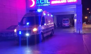 Elazığ'da hafif ticari araç ile minibüsün çarpıştığı kazada 7 kişi yaralandı #elazig