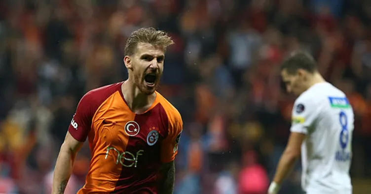 G.Saray’da kalıyorum!