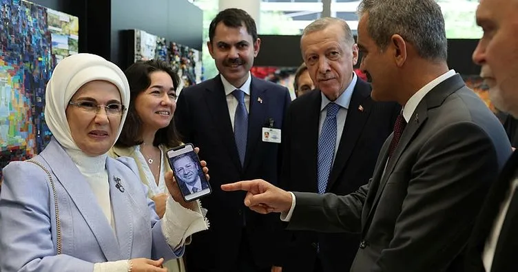 Başkan Erdoğan ve eşi Emine Erdoğan, Türkevi’nde açılan atık sergisini gezdi